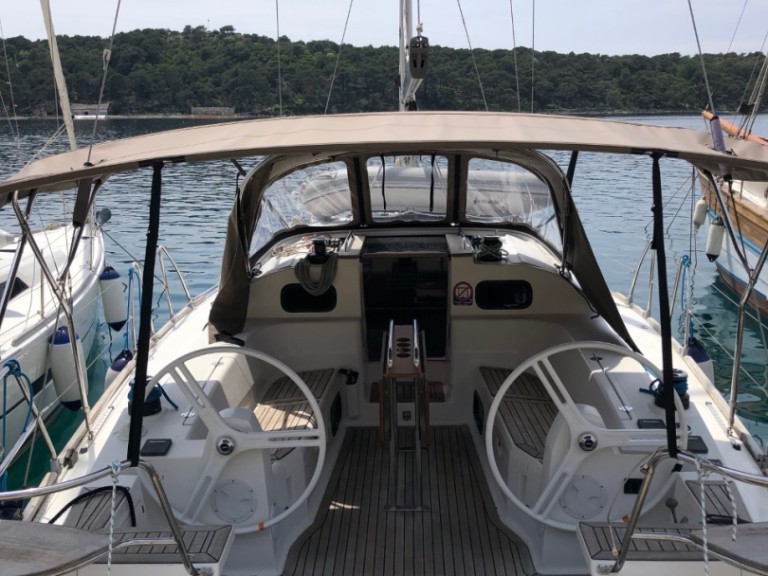 Hire Sailboat with or without skipper Elan Pula