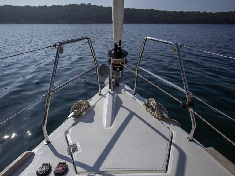 Charter a Dufour Dufour 412 Grand Large in Pula on Samboat
