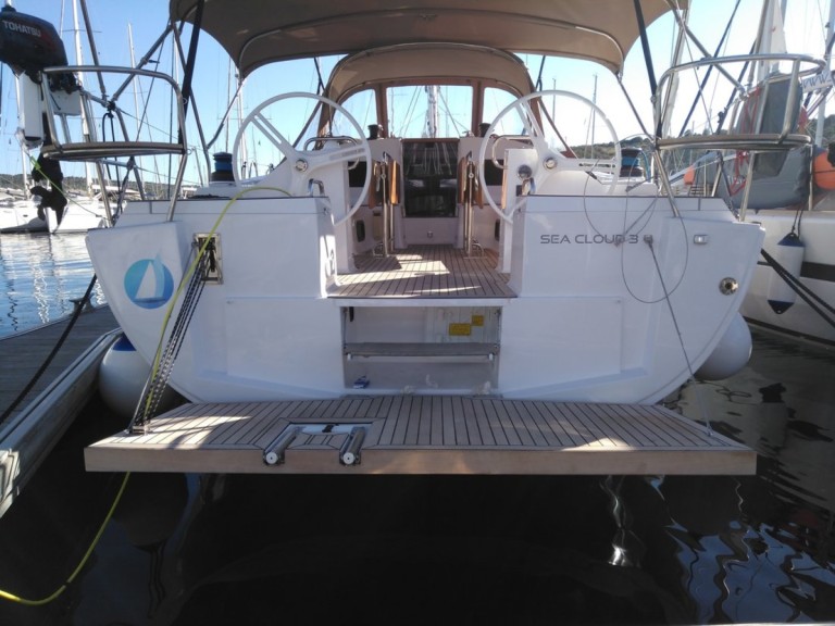 Charter a Elan Impression 45.1 in Pula on Samboat