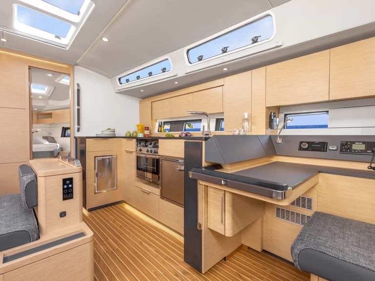 Hire Sailboat Hanse with a boat licence