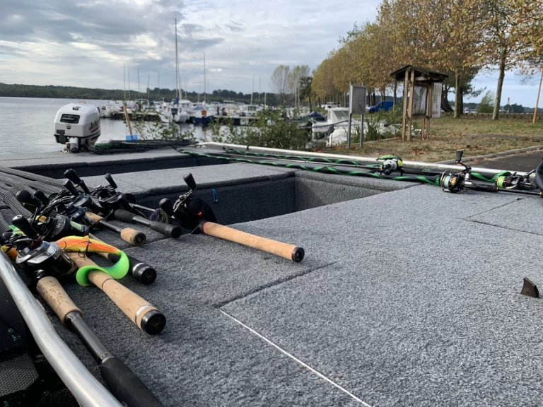 Hire Motorboat with or without skipper La Maltiere Lacanau