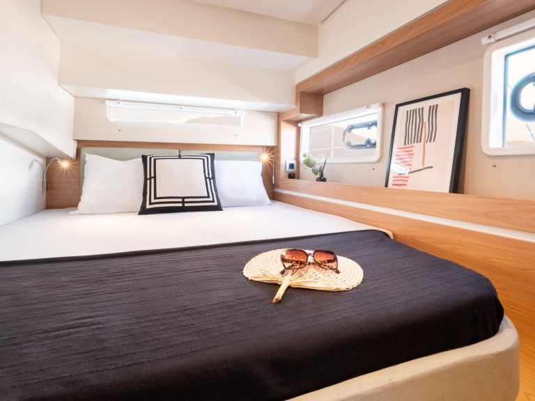 Catamaran hire in Saint-Mandrier-sur-Mer - Bali Catamarans Bali 4.2