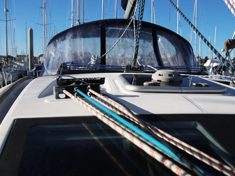 Hire Sailboat Bénéteau with a boat licence