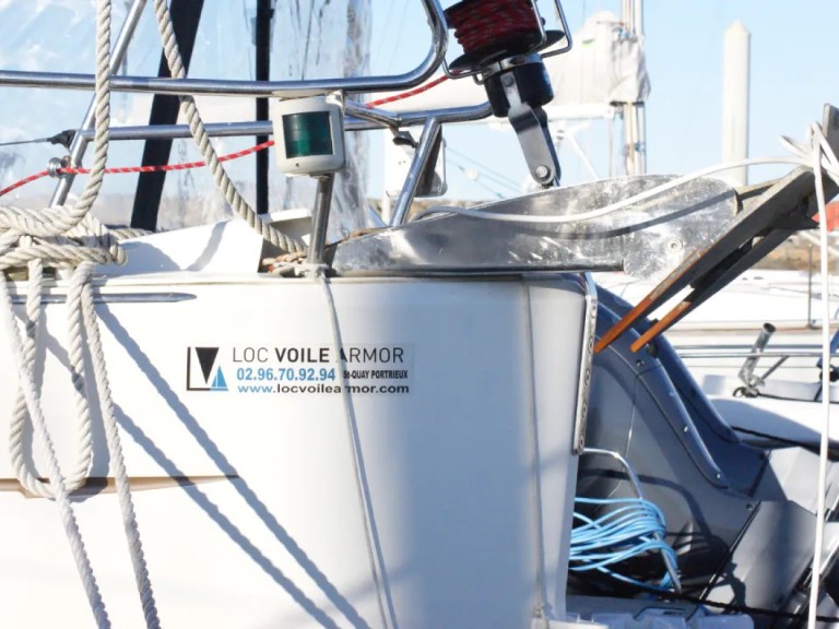 Jeanneau Sun Odyssey 379 Dl charter bareboat or skippered in  Saint-Quay-Portrieux