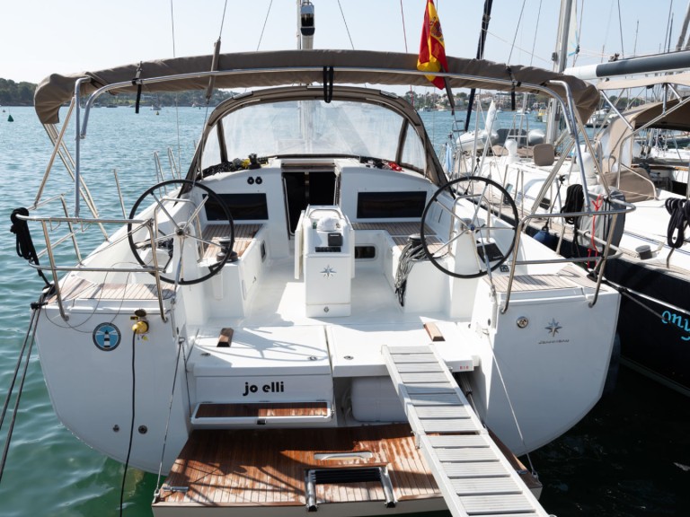 Sailboat to hire Portocolom at the best price