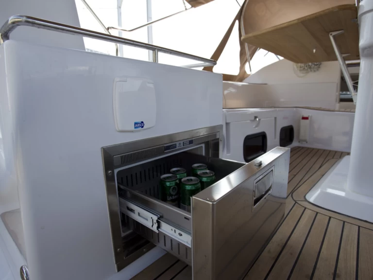 Hire a Elan Impression 50 Punat