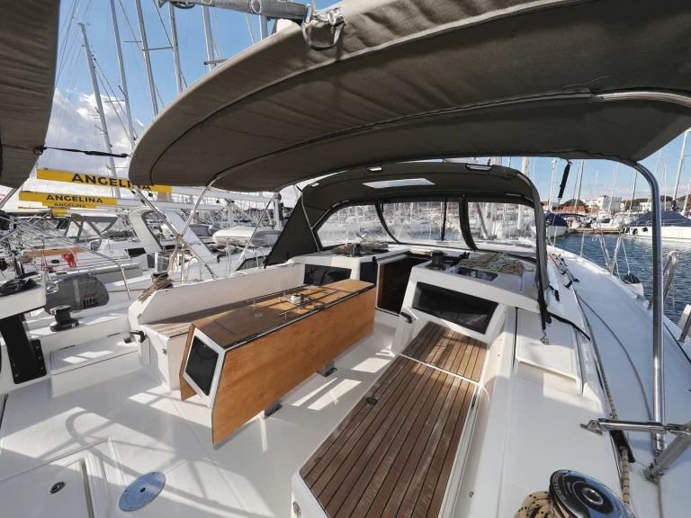 Yacht charter Trogir - Dufour Dufour 470 on SamBoat