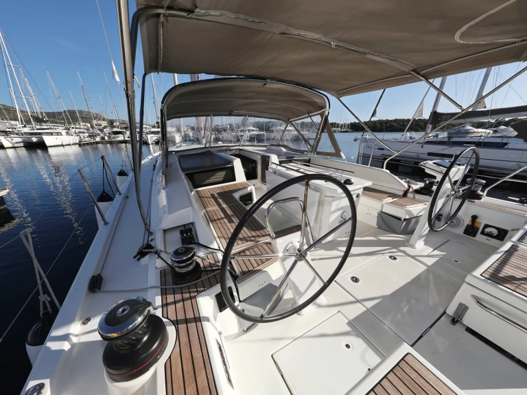 Yacht charter Trogir - Bénéteau Oceanis 51.1 on SamBoat