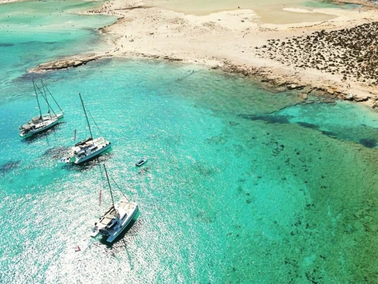 Yacht hire Heraklion cheap Lagoon 450 F