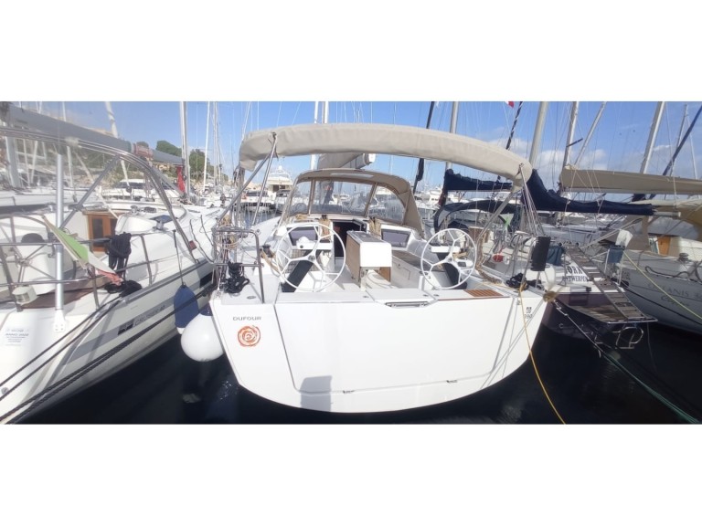 Yacht charter Palermo - Dufour Dufour 390 Grand Large on SamBoat