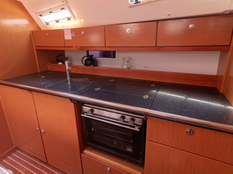 Yacht charter Palermo - Bavaria Cruiser 40 on SamBoat