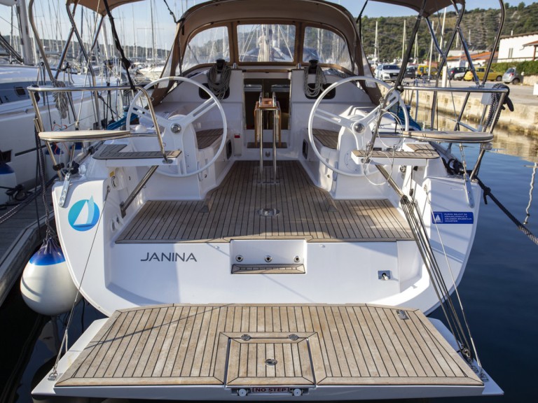 Yacht charter Pula - Elan Impression 40 on SamBoat