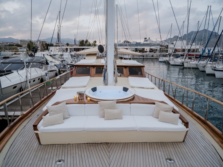 Ticari Yacht Hande - Capo Galera charter bareboat or skippered in  Capo d'Orlando