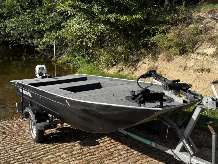 Charter a La Maltiere Coque alu 4m in Lacanau on Samboat