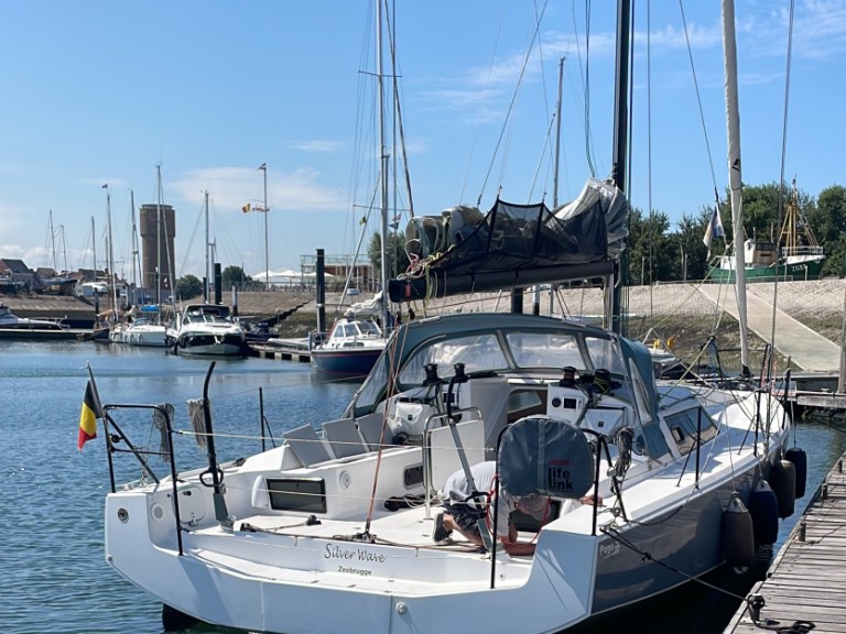 Yacht charter La Trinité-sur-Mer - Pogo Structures Pogo 36 on SamBoat
