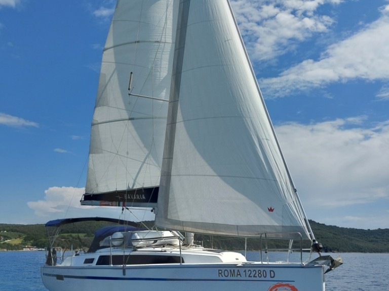 Sailboat to hire Puntone at the best price