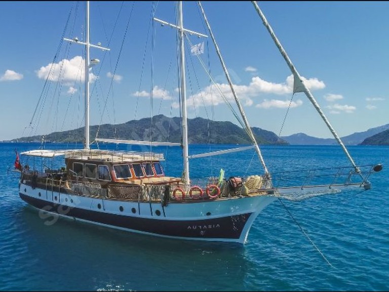 Hire a  AURAMIA Marmaris