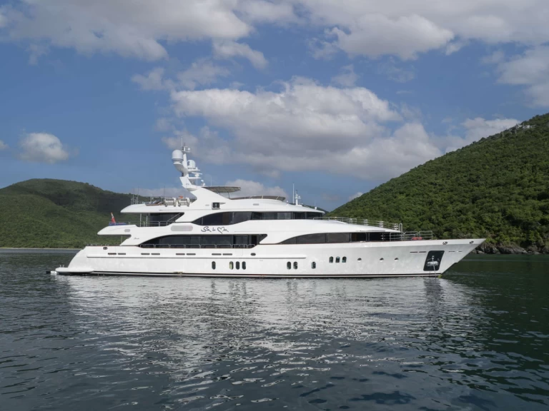 Yacht charter Portsmouth - Benetti SUR LA MER  on SamBoat