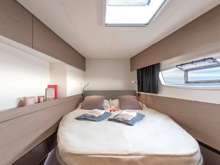 Yacht charter Paros (Island) - Fountaine Pajot Elba 45 on SamBoat