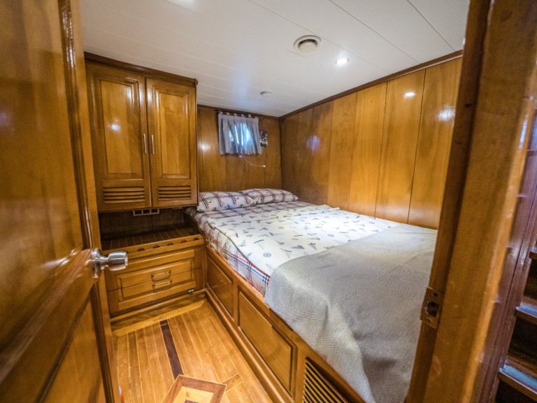 Charter a  AURAMIA in Marmaris on Samboat