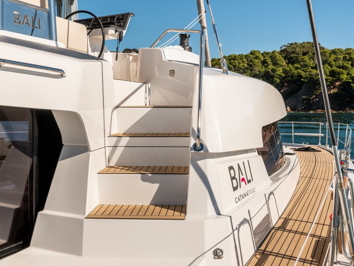 Hire Catamaran Bali Catamarans with a boat licence