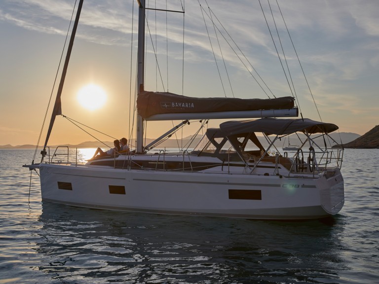 Hire a Bavaria Bavaria C38 Murter-Kornati