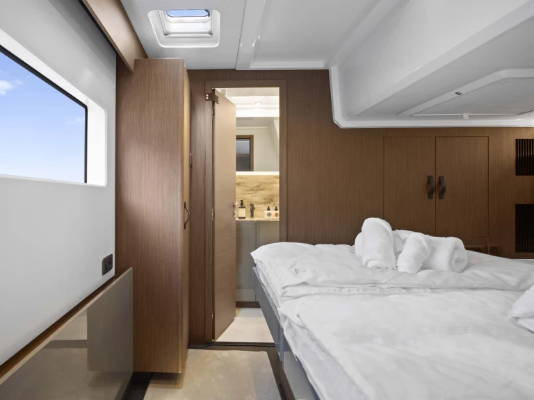 Hire Motorboat with or without skipper Prestige Yachts Split