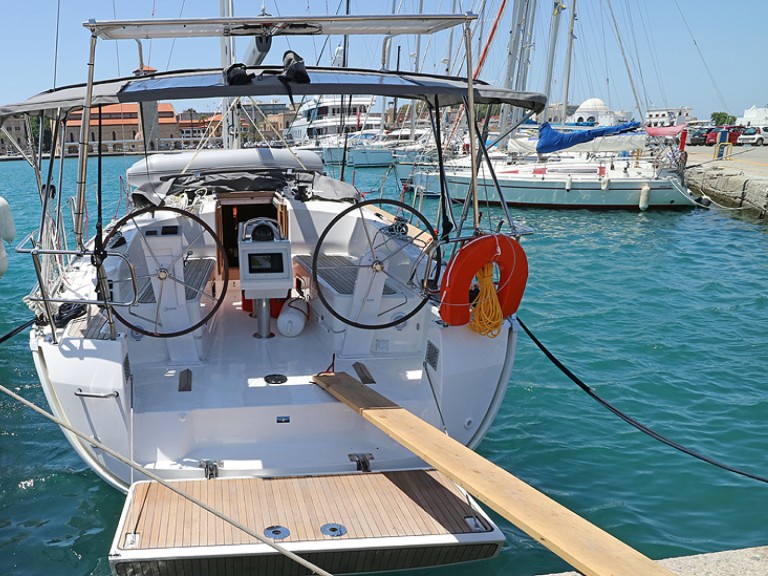Sailboat to hire Rhodes (City) at the best price