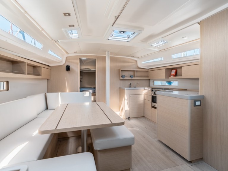 Sailboat to hire Rhodes (City) at the best price