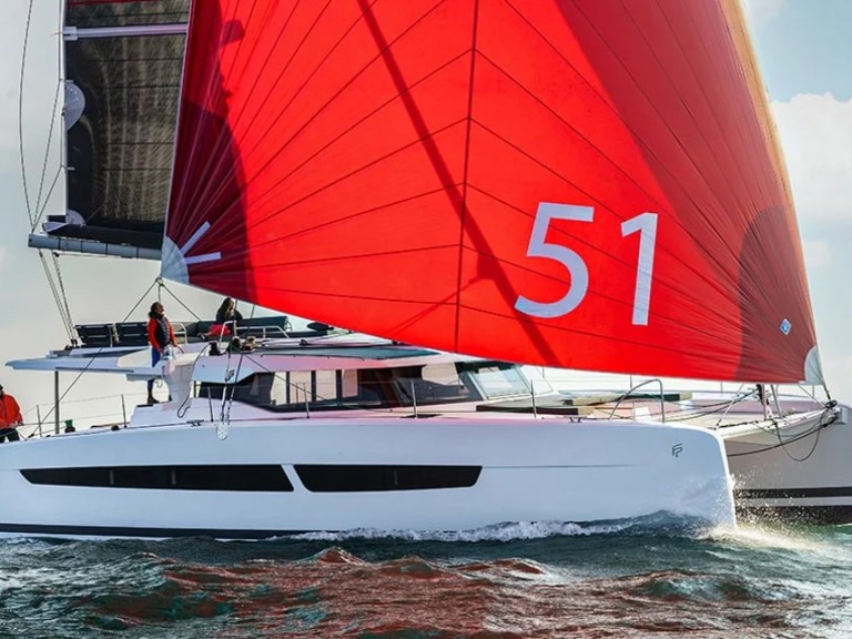 Yacht hire La Rochelle cheap Aura 51