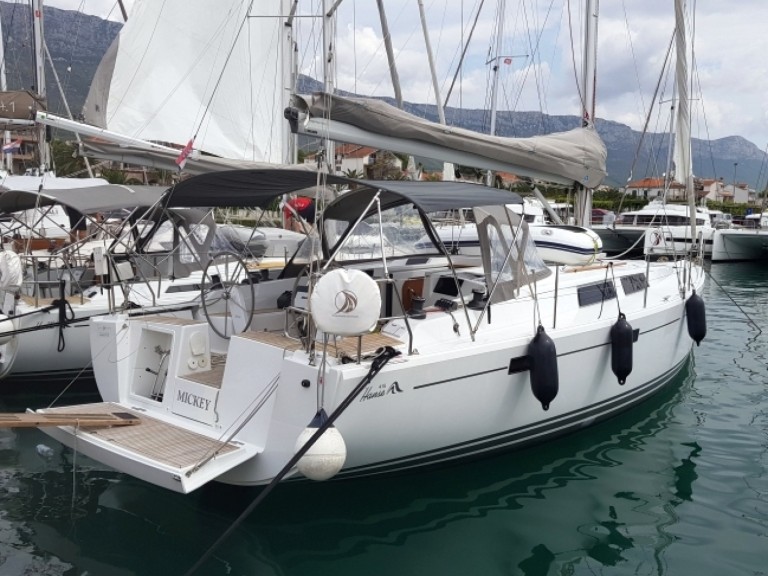 Sailboat to hire Primošten at the best price