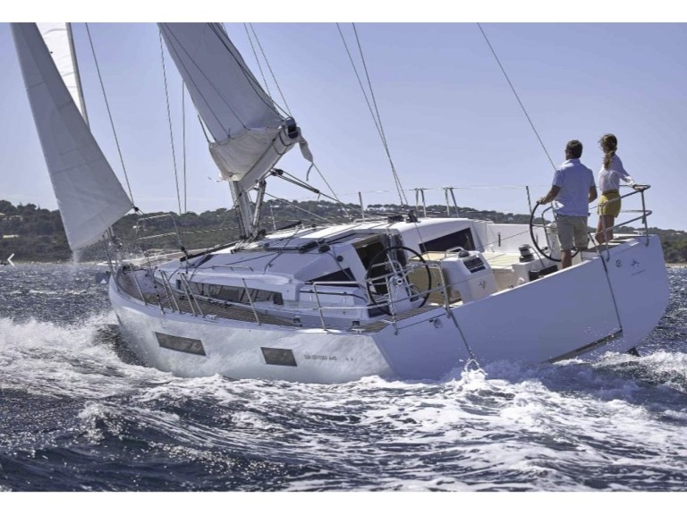Sailboat hire in Palma de Mallorca - Jeanneau Sun Odyssey 440