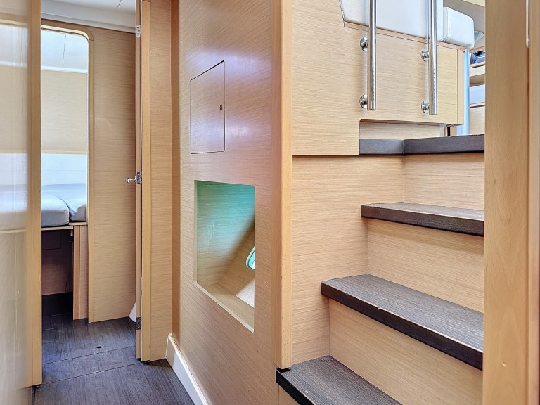 Catamaran hire in Lefkáda - Lagoon Lagoon 400 S2