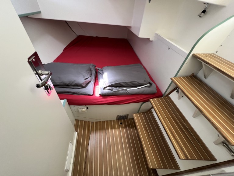 Sailboat to hire Primošten at the best price