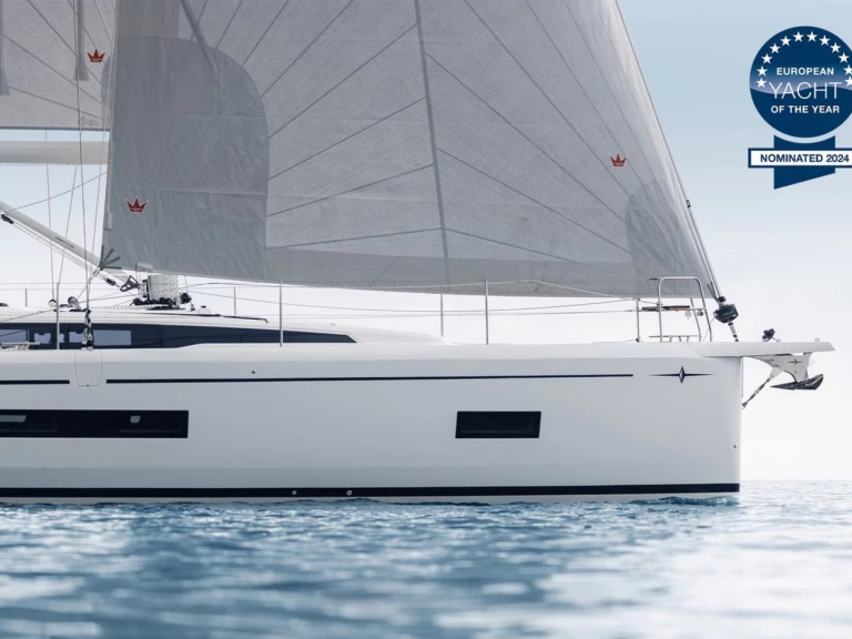Yacht hire Pula cheap Bavaria C46