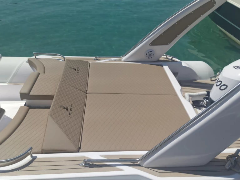 Hire a icon 28s Palermo