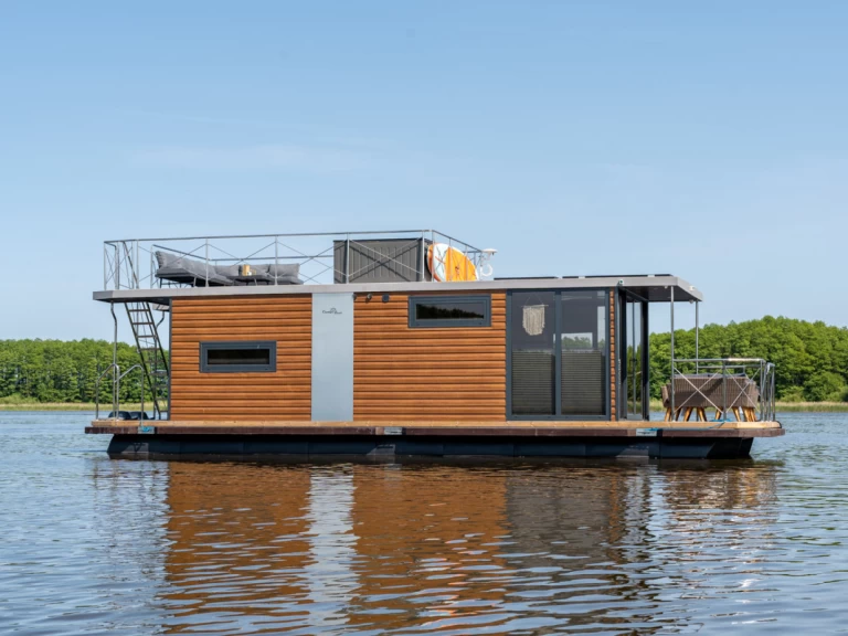 Hire a Rivo Campi 340 Buchholz