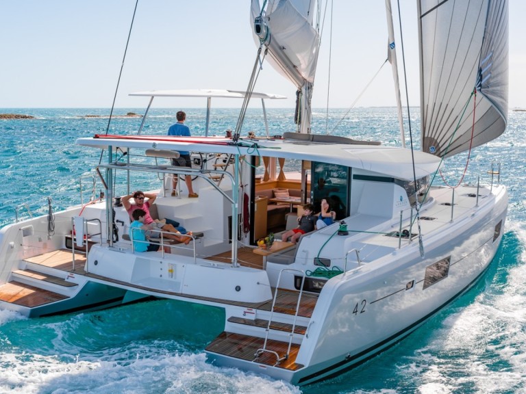 Charter a Lagoon 42 in Ibiza Town on Samboat
