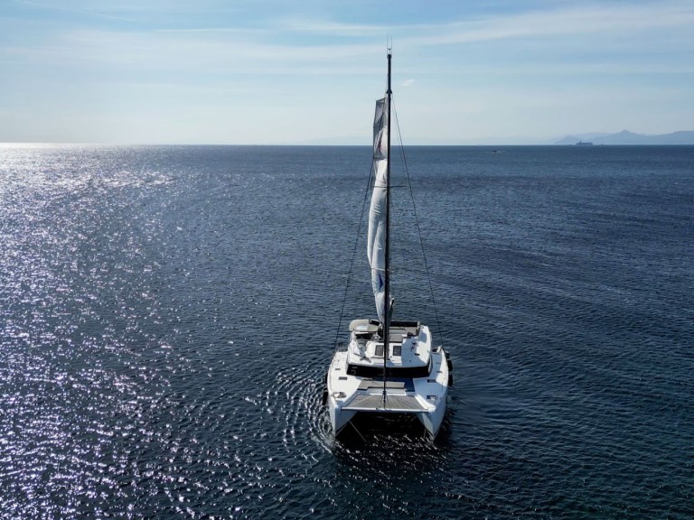 Hire a Fountaine Pajot Elba 45 Alimos