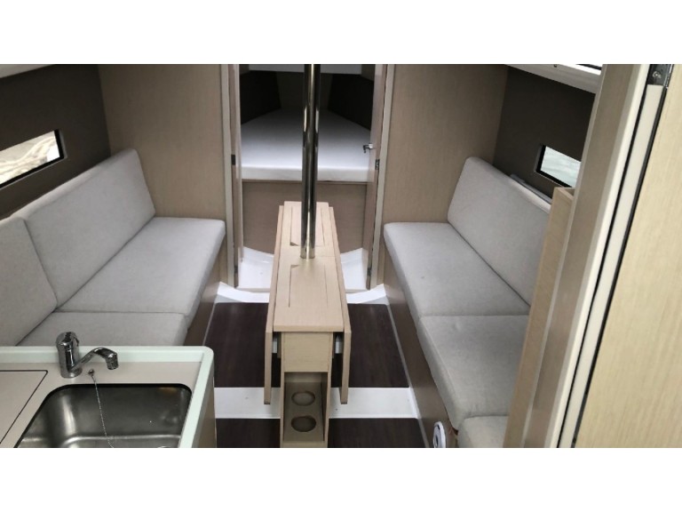 Hire Sailboat with or without skipper Bénéteau Saint-Quay-Portrieux