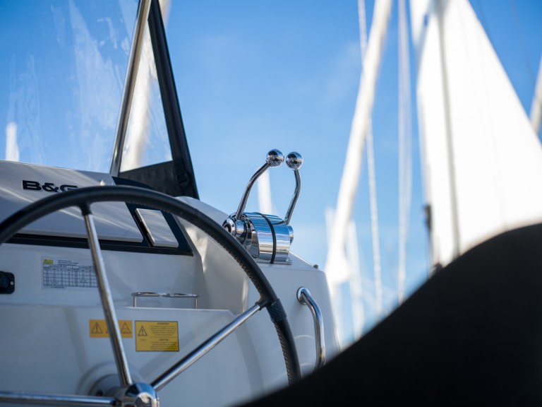 Yacht charter Alimos - Lagoon Lagoon 40 on SamBoat