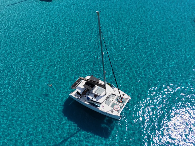 Lagoon Lagoon 450 F charter bareboat or skippered in  Nettuno