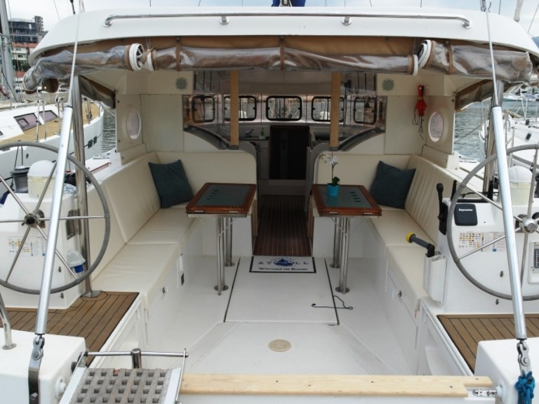 Hire Sailboat Dufour with a boat licence