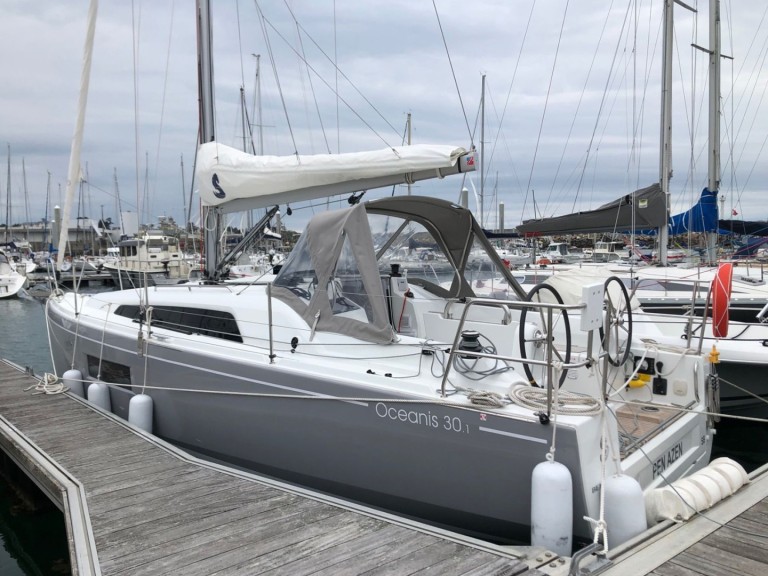 Yacht charter Saint-Quay-Portrieux - Bénéteau Oceanis 30.1 on SamBoat