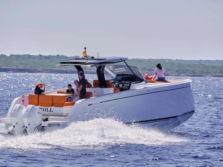 Hire a Pardo Yachts Pardo 38 Ibiza Town