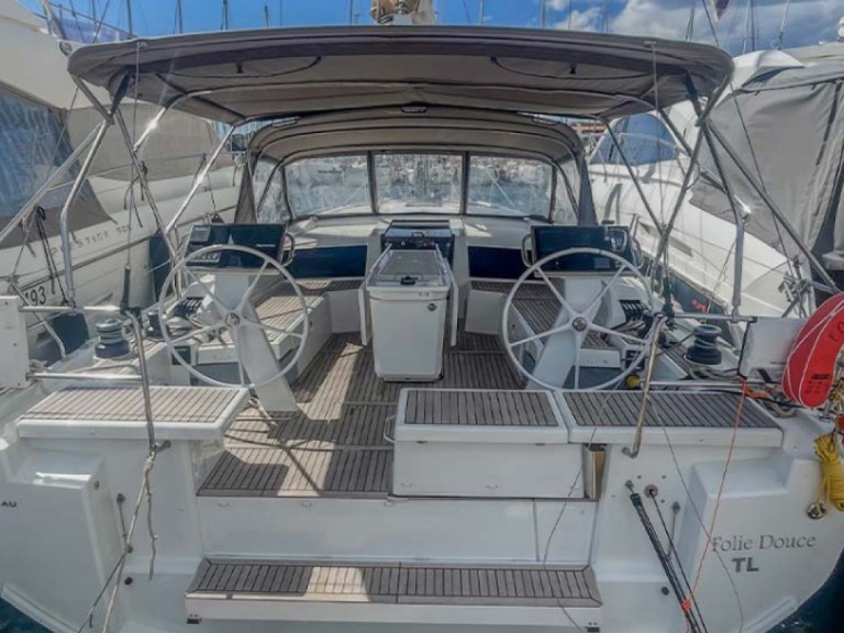 4 OCEANIS 46.1 charter bareboat or skippered in  Hyères