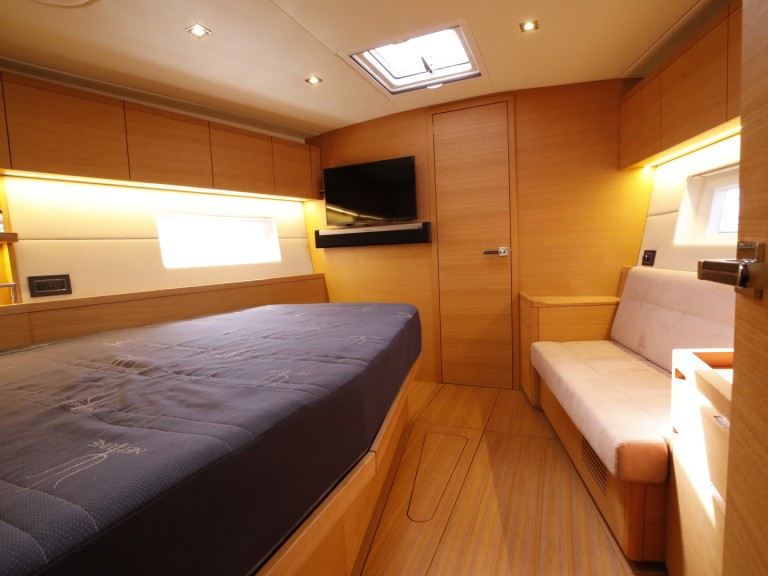 Hire Sailboat with or without skipper Grand Soleil Cagliari