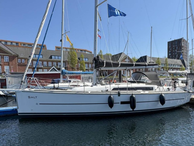 Hire Sailboat Dufour with a boat licence