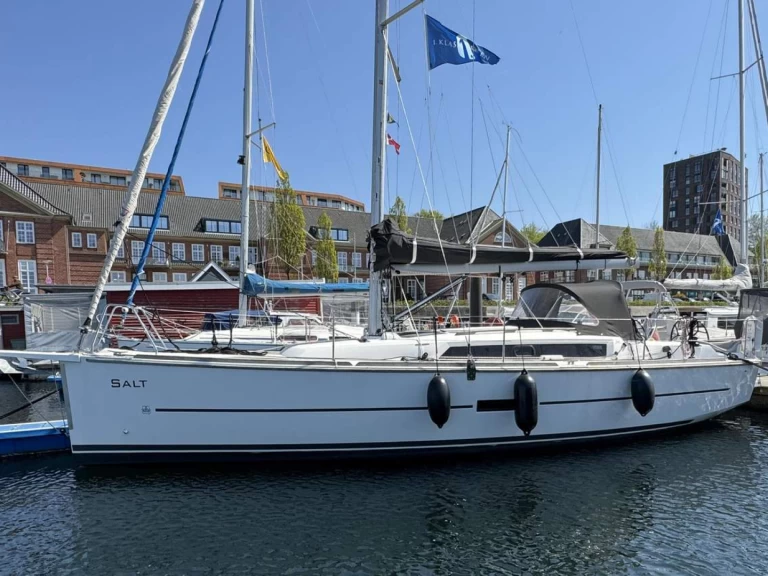 Hire Sailboat Dufour with a boat licence