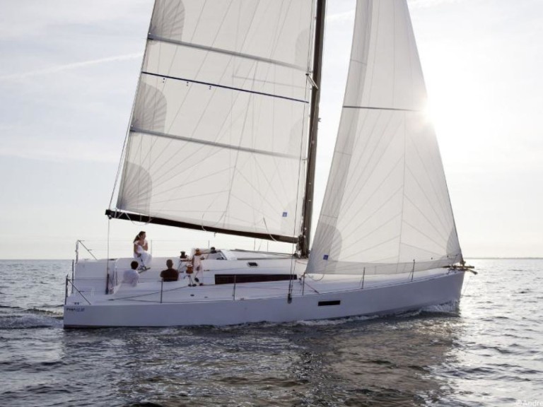 Yacht charter La Rochelle - Pogo Structures Pogo 12.50 on SamBoat